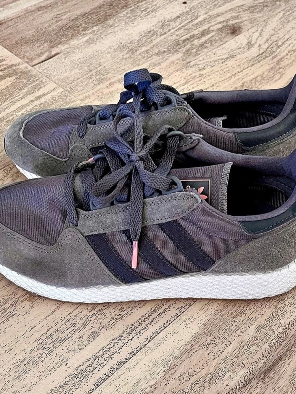 adidas Forest Grove Women's Sneakers US 6.5 Black Gray